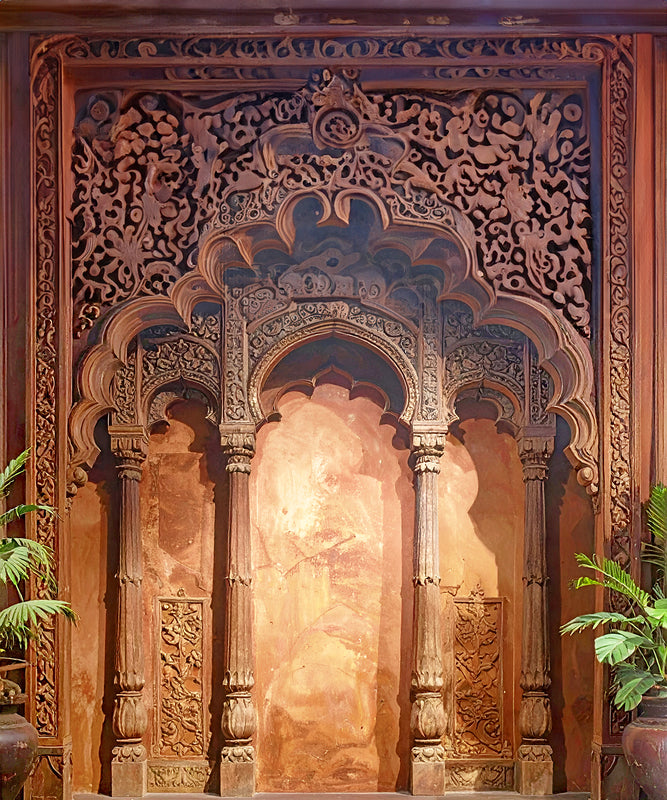 Heritage Archway – Echoes of Timeless Craftsmanship